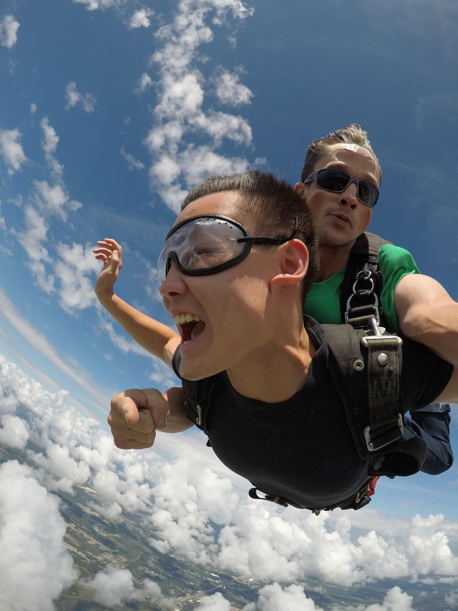 What Does Skydiving Feel Like? February 2024
